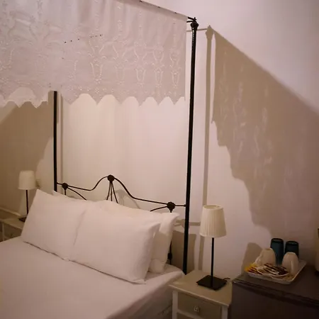 Kleanthe Guest house Chalki Town