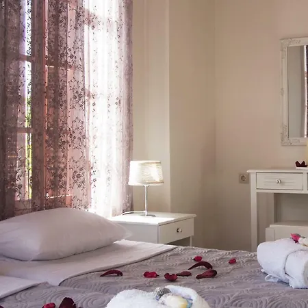 Kleanthe Chalki Town